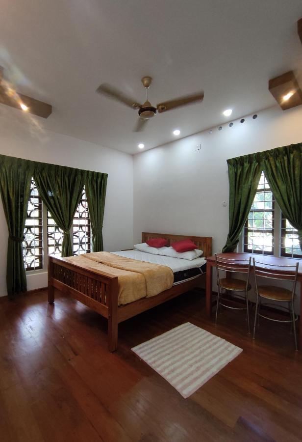 Moon Homestay Santhanpara Bagian luar foto