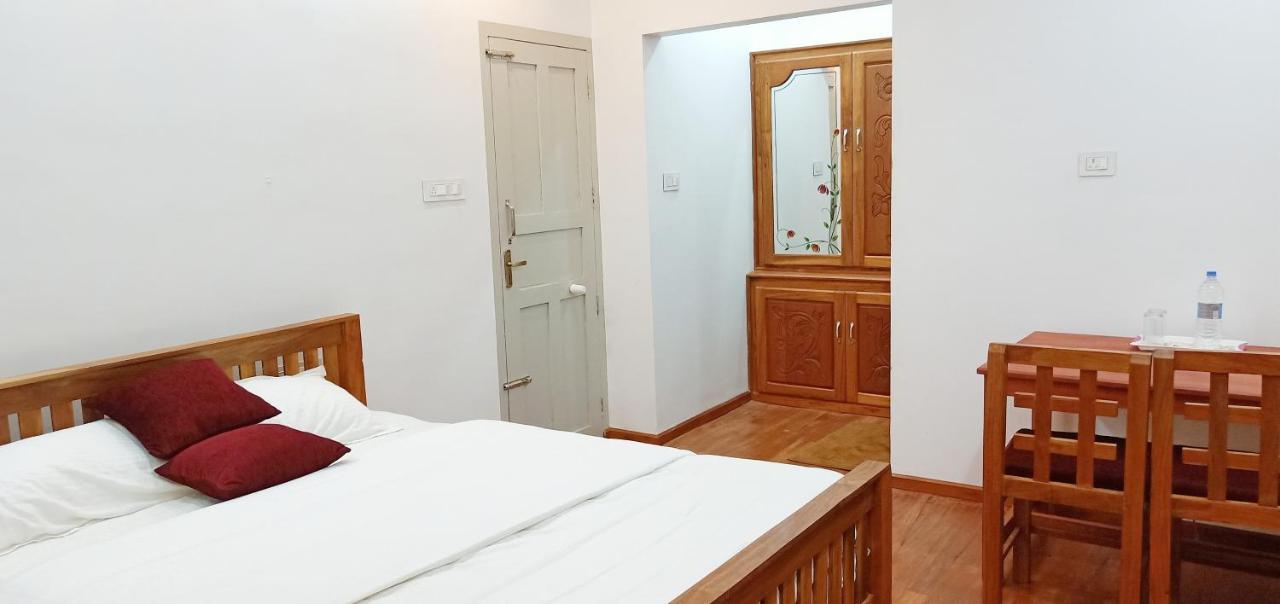 Moon Homestay Santhanpara Bagian luar foto