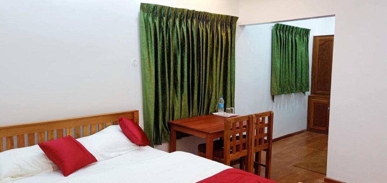 Moon Homestay Santhanpara Bagian luar foto