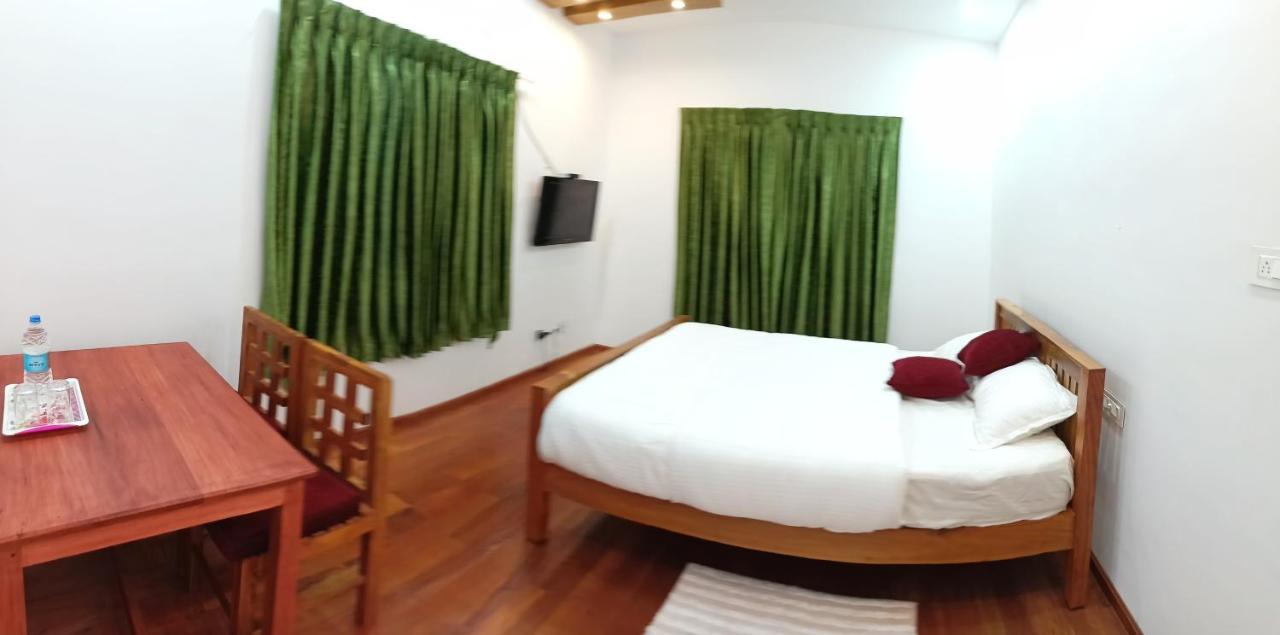 Moon Homestay Santhanpara Bagian luar foto